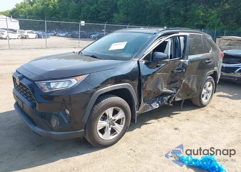 2021 Toyota Rav4 Xle из США, поврежденный, VIN 2T3P1RFV4MC142583